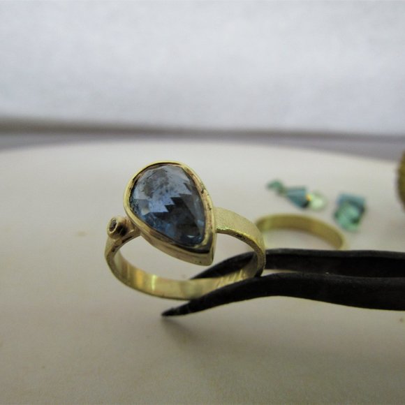 Engagement ring. - Picture 2 of 9